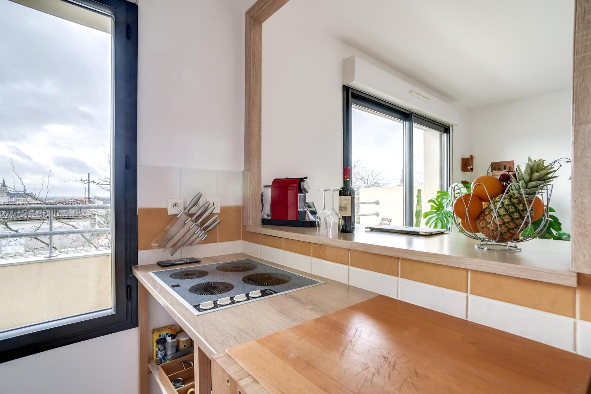 Apartamento Votre Escale - Le Petit Montmartre Niort Exterior foto