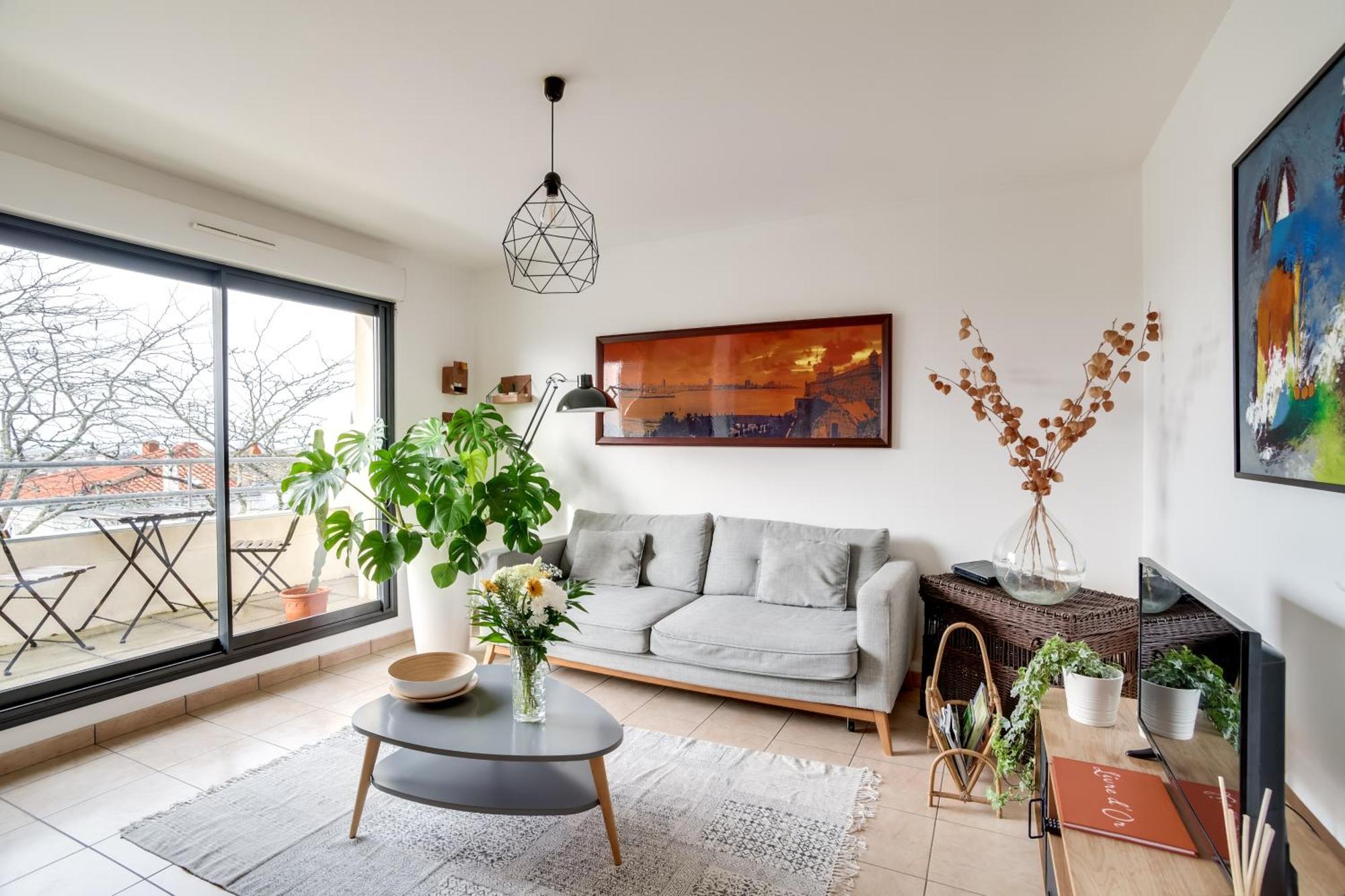 Apartamento Votre Escale - Le Petit Montmartre Niort Exterior foto