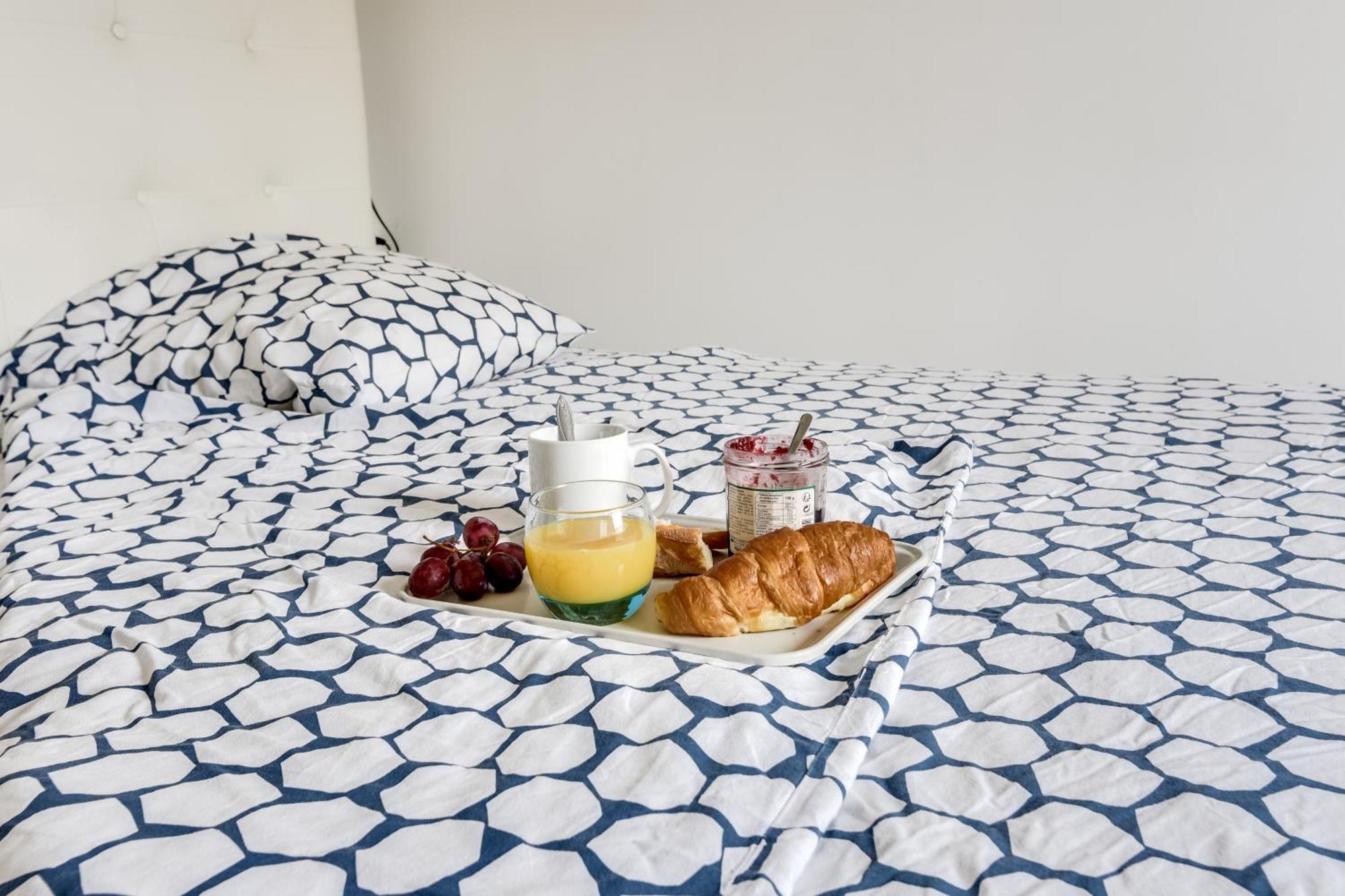 Apartamento Votre Escale - Le Petit Montmartre Niort Exterior foto